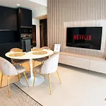 Apartment Exclusive Luxury At Mercury Towers *