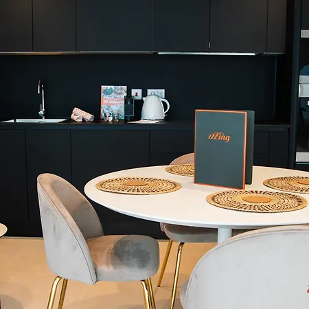 Exclusive Luxury At Mercury Towers Lägenhet *